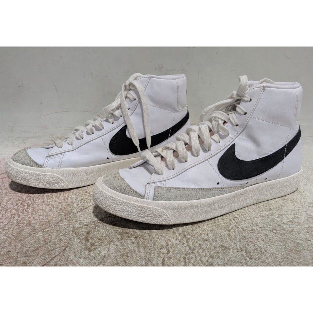 Nike Blazer Mid ’77 White Black Sneakers Women’s Size 10 CZ1055-100